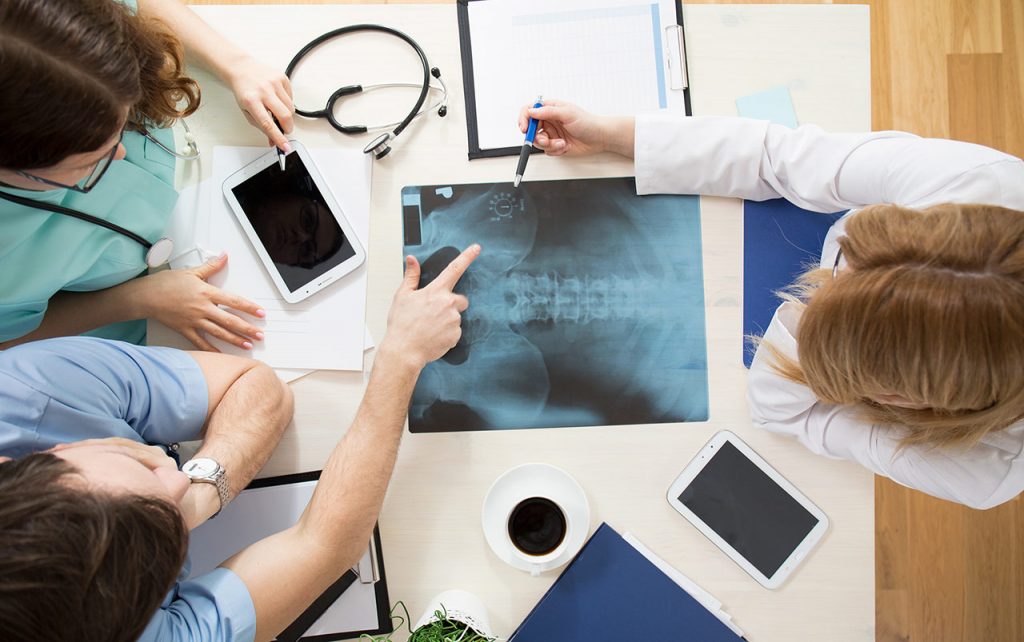 Osteopatia to medycyna niekonwencjonalna ,które szybko się kształtuje i pomaga z kłopotami zdrowotnymi w odziałe w Krakowie.
